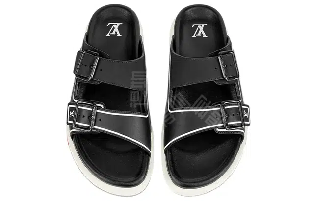 LOUIS VUITTON Trainer
