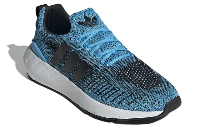 adidas originals Swift Run 22