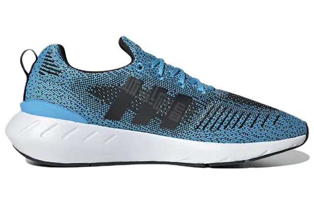 adidas originals Swift Run 22