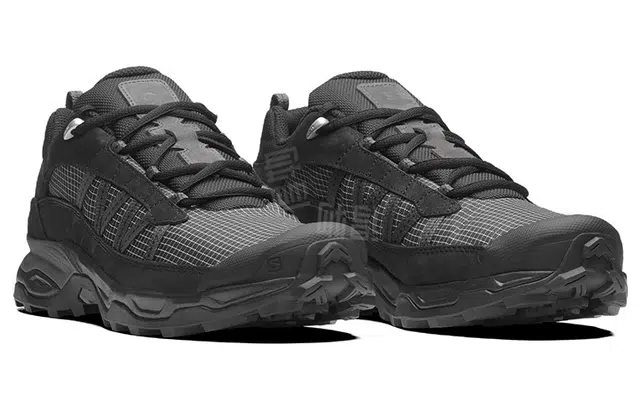 Salomon Shelter Low Leather