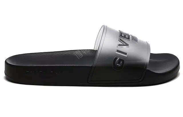 GIVENCHY