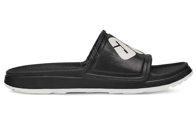 UGG Wilcox Slide Chopd