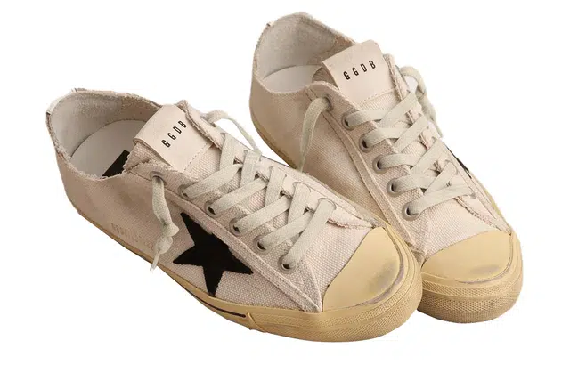 Golden Goose V-Star