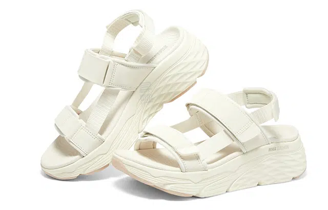 Skechers Max Cushioning