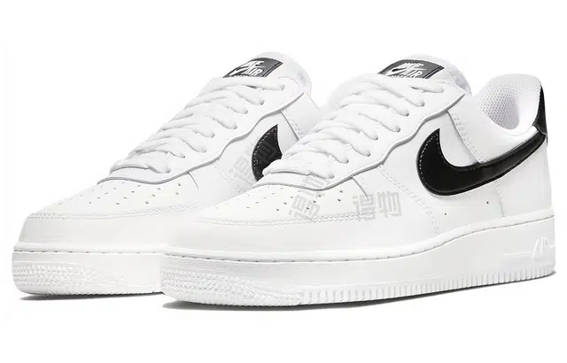 Nike Air Force 1 white black