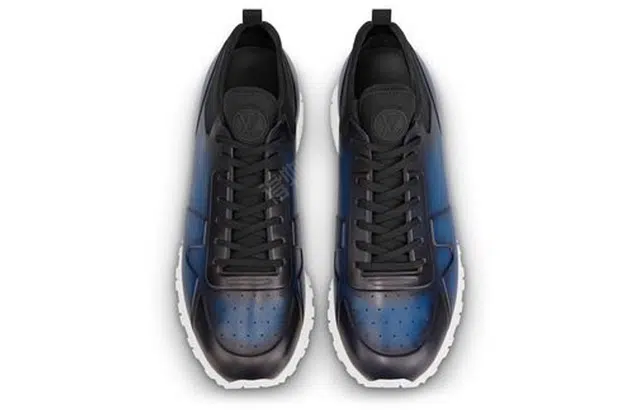 LOUIS VUITTON Run Away