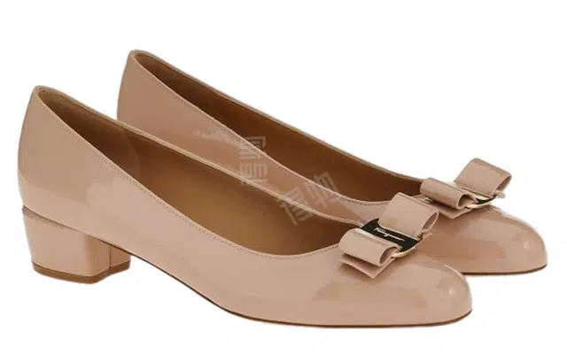 FERRAGAMO Vara