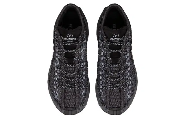 Valentino Crochet