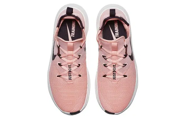 Nike Free TR 8