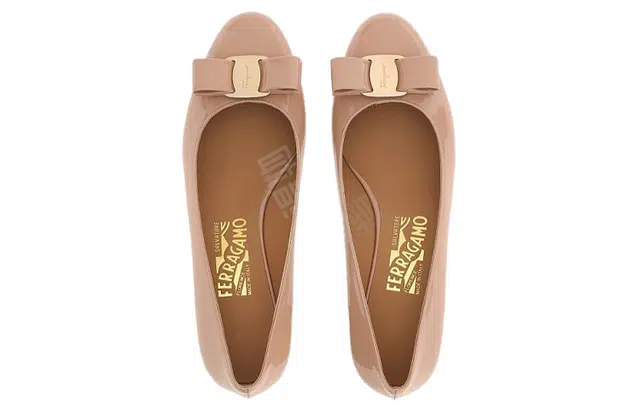 FERRAGAMO Vara