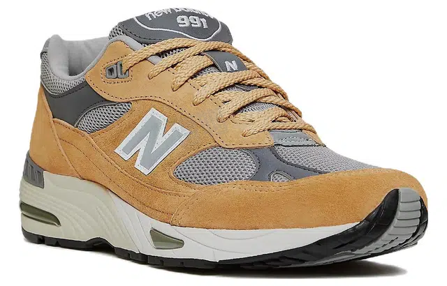 New Balance 991