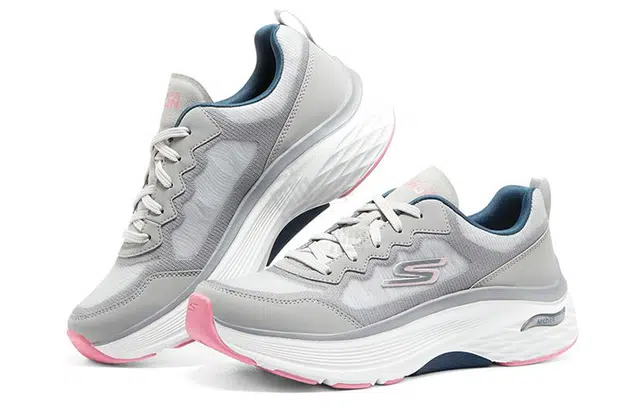 Skechers Max Cushioning