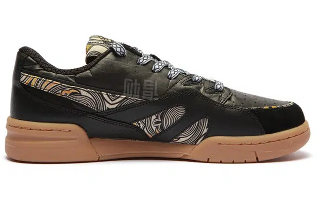 LiNing Deluxe Low