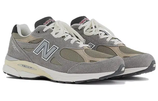 New Balance Teddy MadeNB 990 V3