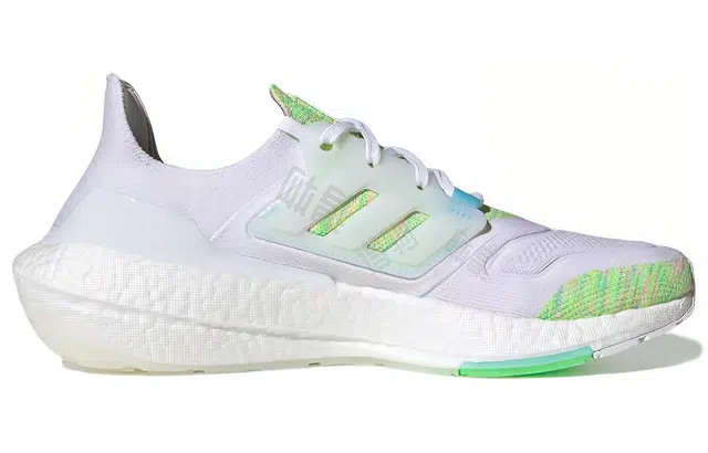 adidas Ultraboost 22