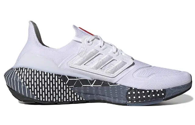 adidas Ultraboost 22