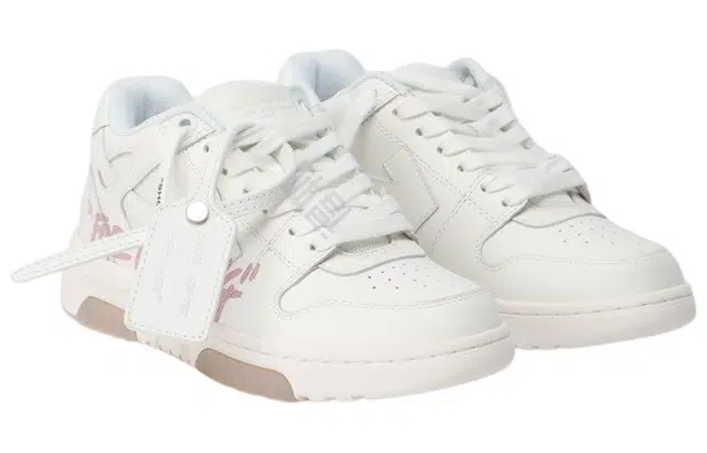 OFF-WHITE
