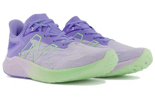 New Balance NB FuelCell Propel