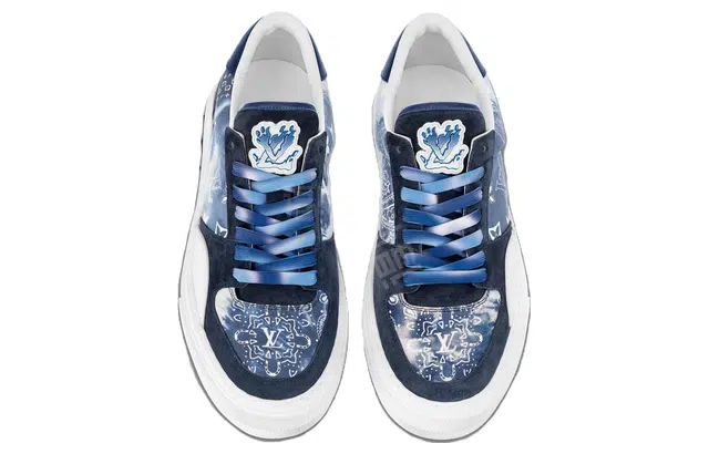 LOUIS VUITTON Ollie