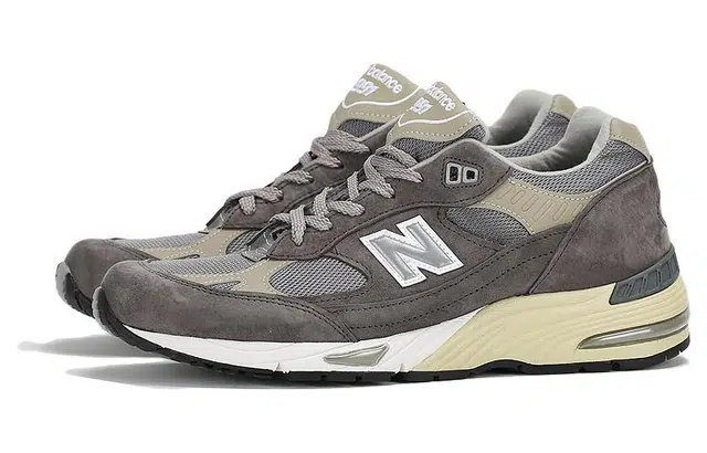 Dover Street Market x New Balance NB 991