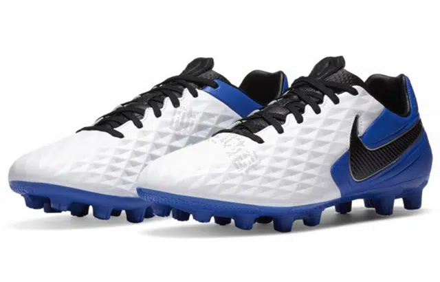 Nike Tiempo Legend 8
