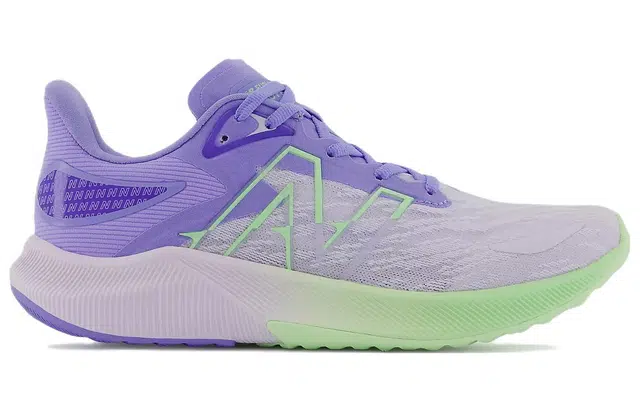 New Balance NB FuelCell Propel