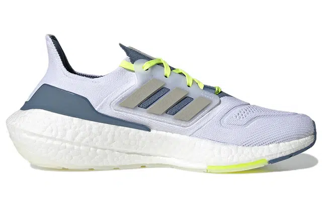 adidas Ultraboost 22