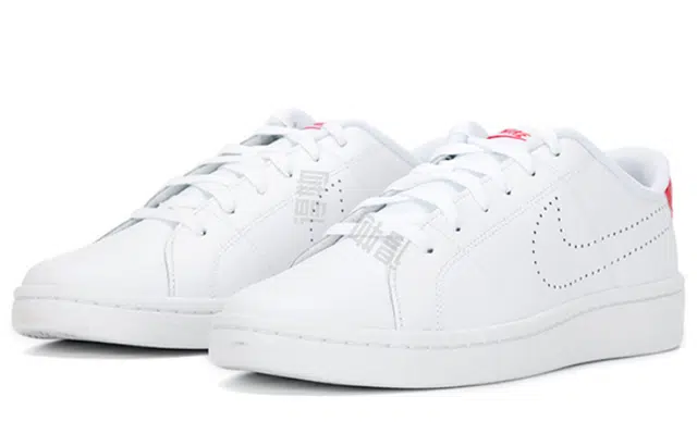 Nike Court Royale 2