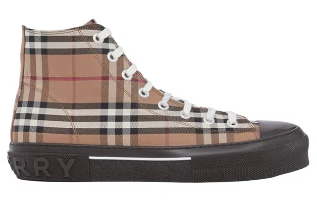 Burberry Vintage