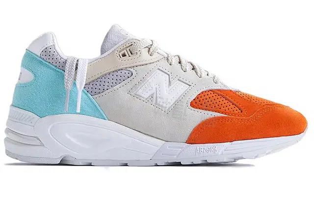 KITH x New Balance NB 990 V2 Cyclades