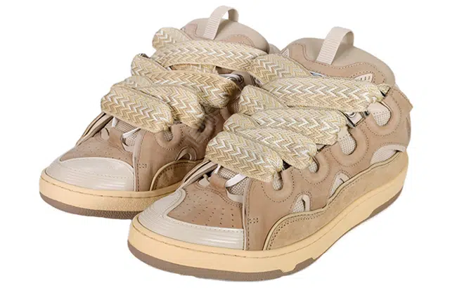 Lanvin Curb