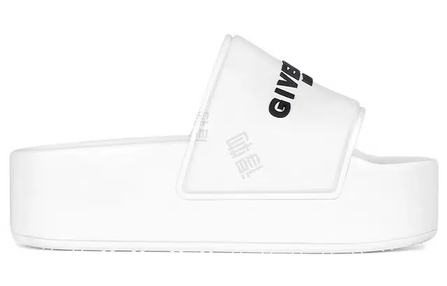 GIVENCHY