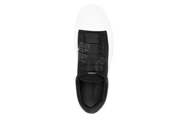 Alexander McQueen Deck
