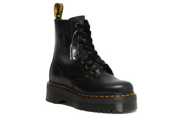 BETTY BOOP x Dr.Martens Jadon BB 8