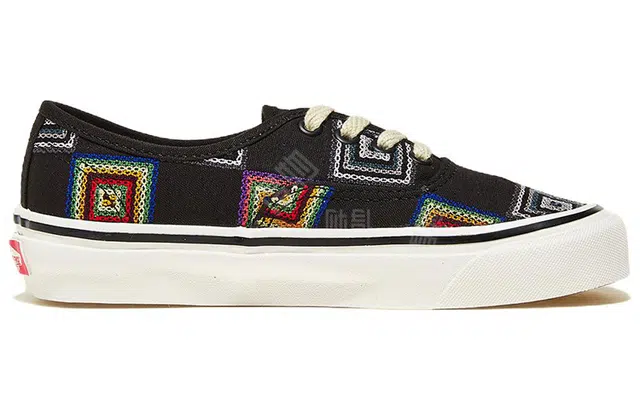 Vans Authentic 44