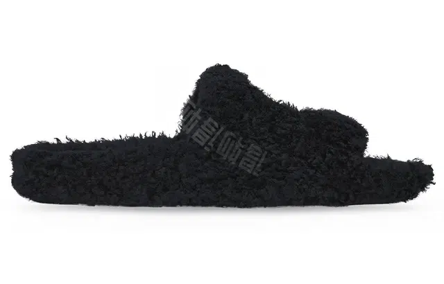 Balenciaga FurryFurry