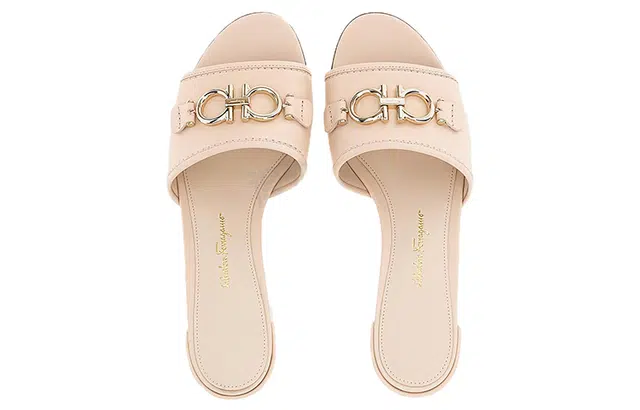 FERRAGAMO Gancini