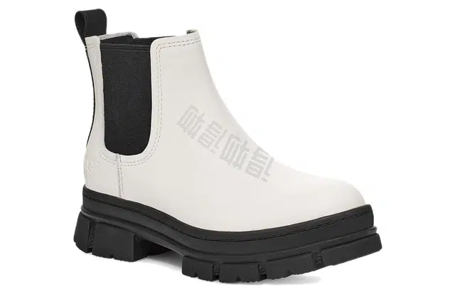 UGG