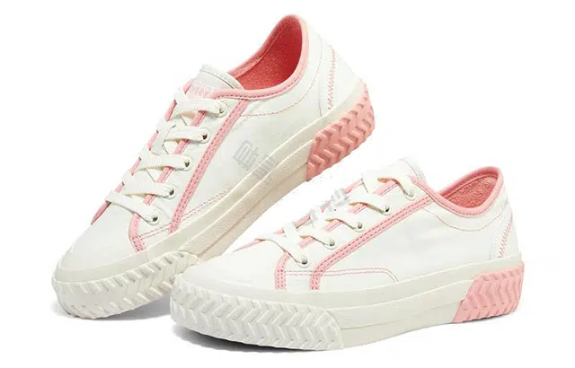Skechers Street Trax Hi