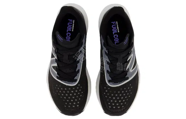 New Balance NB FuelCell Rebel v3