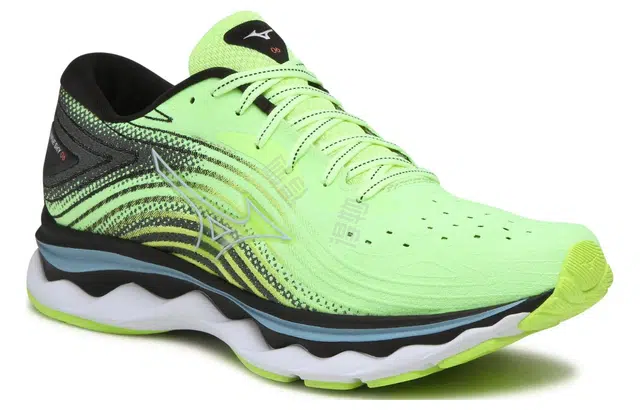 Mizuno Wave Sky 6
