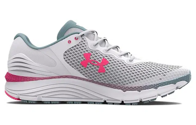 Under Armour Charged Intake 5