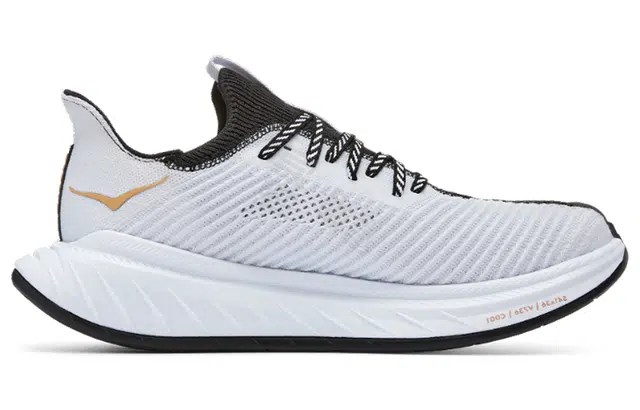 HOKA ONE ONE Carbon X3