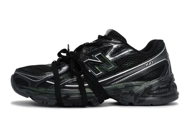 New Balance NB 740 811
