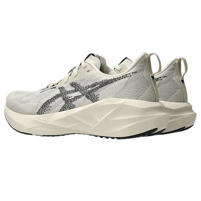 Asics NOVABLAST 5