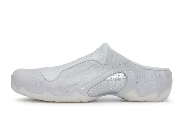 Nike Clogposite 811