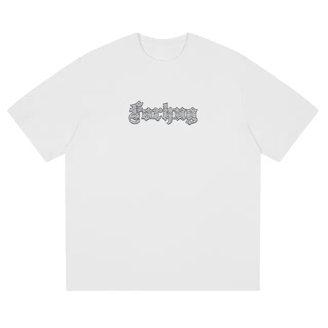 FORHUG T