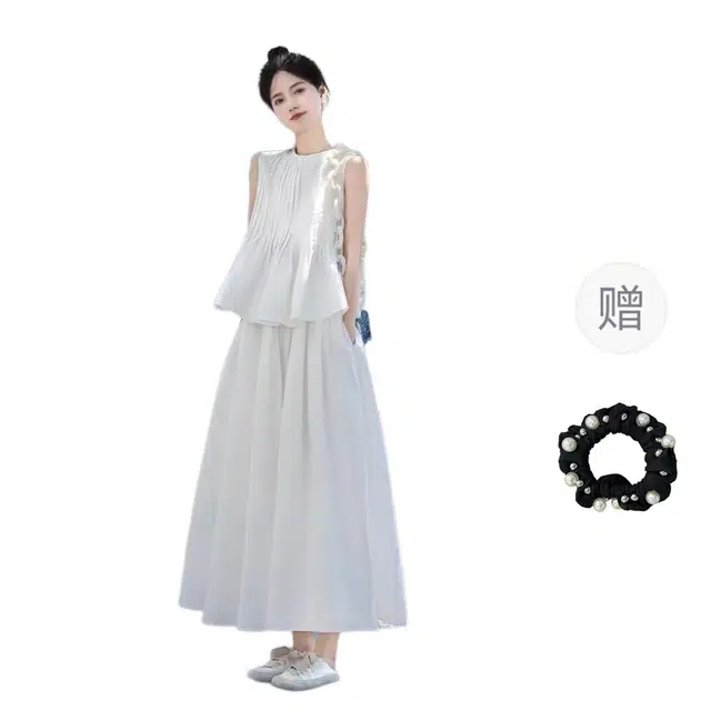 雾闪闪 温柔风简约度假上衣潮流时髦半裙裙装套装 女款