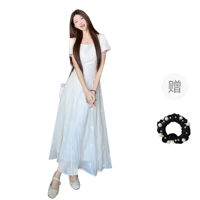 雾闪闪 百搭简约舒适休闲短袖连衣裙 女款