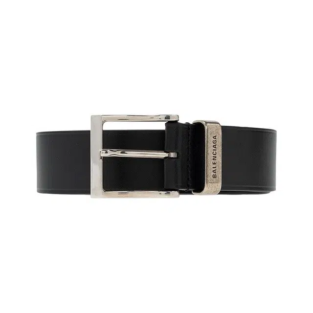 Balenciaga - -